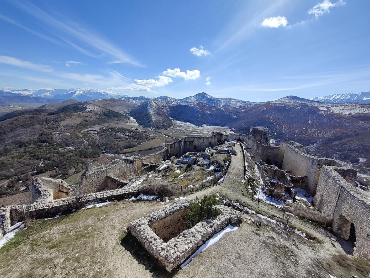 Sognando Bominaco - Dimora Il Milord Villa Exterior photo